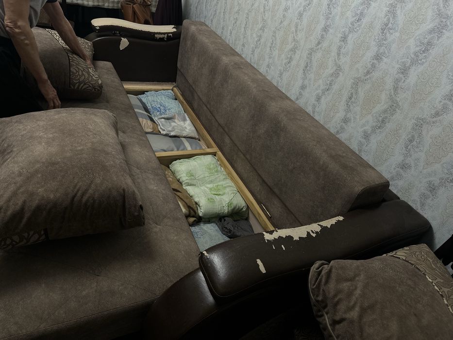 Продам диван б/у