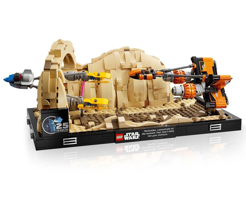LEGO® Star Wars™ 75380 - детски Диорама от състезанието в Мос Еспа