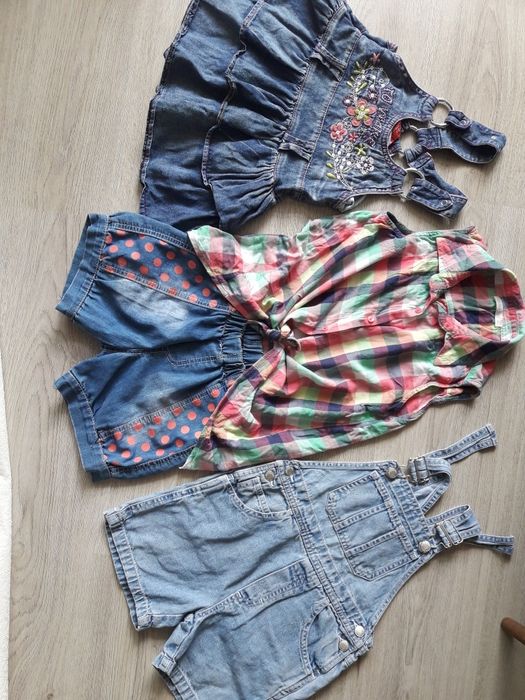 Дрехи за момичета по 1,2лв