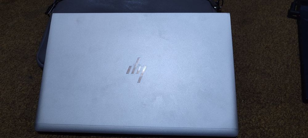 HP EliteBook 640 G9