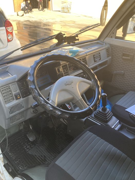 Damas. Chevrolet yaxshi xolatda sotiladi