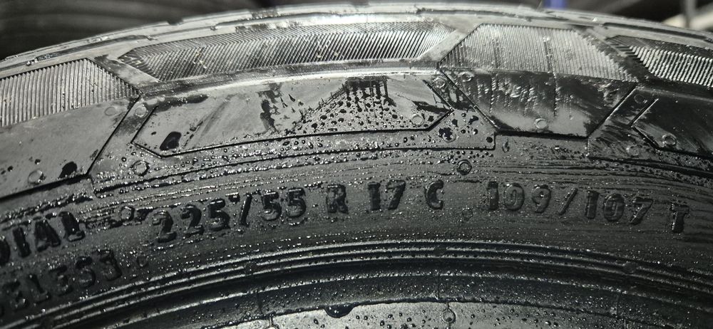 225 55 17 C Continental m+s