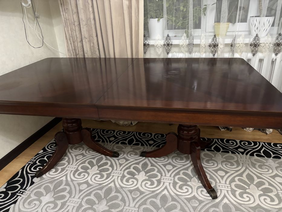 Стол и стулья( 12шт стул)