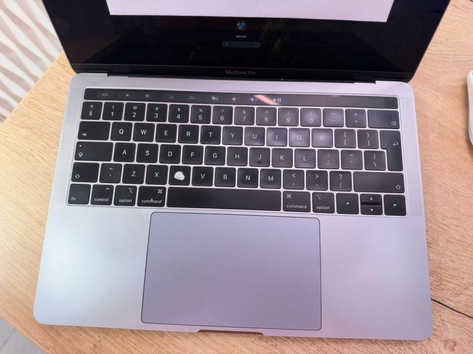MacBook Pro 13 2019 i5 16GB RAM SSD 256GB Garanție 24 Luni