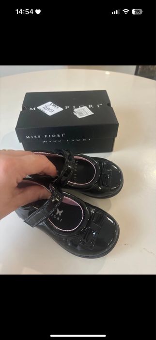 Pantofiori noi fetite