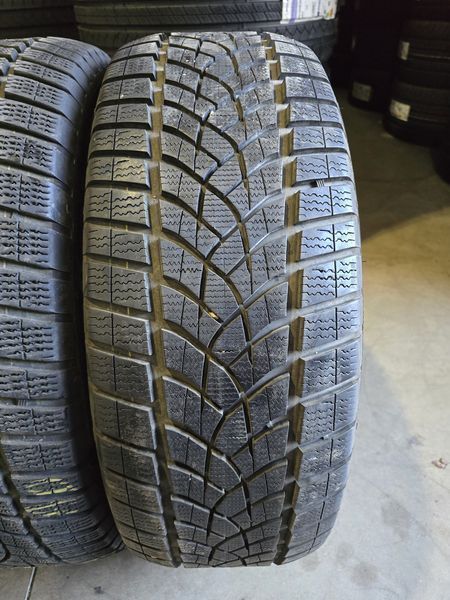 235/50/20 GOODYEAR 4бр