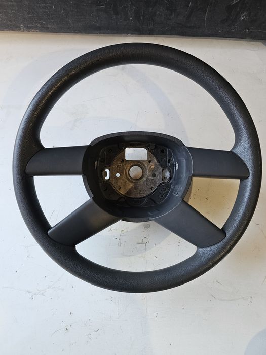 volan original volkswagen golf 5 / jetta 5 / caddy

stare buna. textur