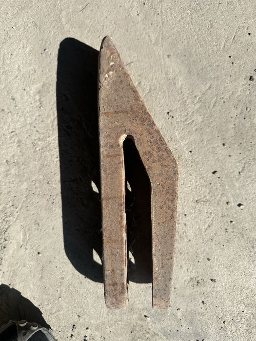 Кариерный зуб для ковша