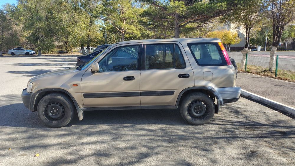 Срочно продам Honda CR-V RD1