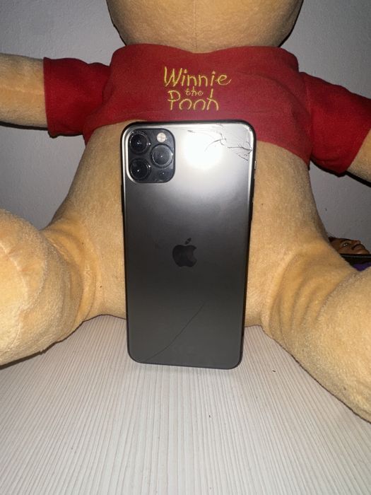Iphone 11 pro max la schimb