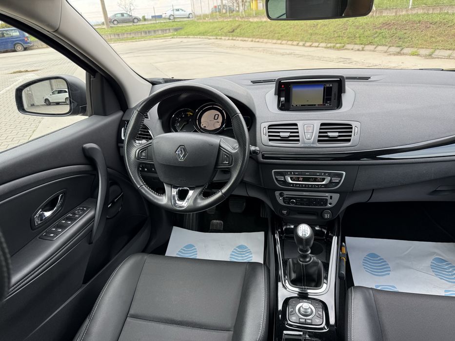 Renault Megane 3 Bose Mocca Brown, 1.5 dci 2013, Panoramic ,Camera Masalier,Istoric Km Certificati!