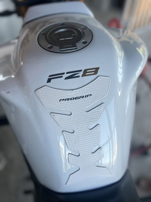 Yamaha FZ8 - мотор