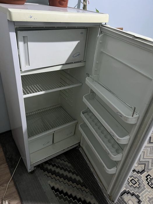 Холодильник хорошом состояние