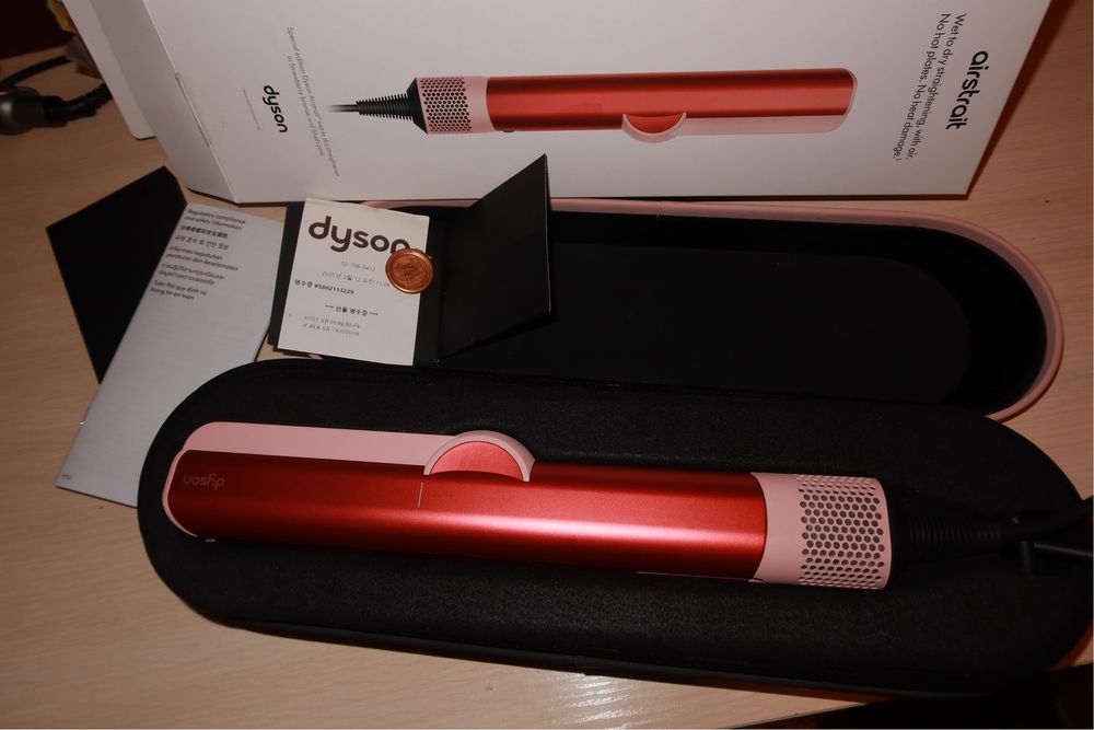 Оригинал фен Dyson Aistrait