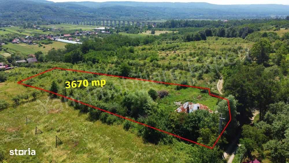Casă bătrânească de vânzare în comuna Ciofrângeni, județ Argeș.