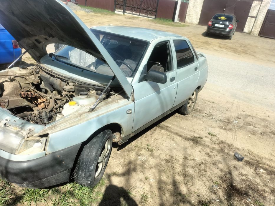 Продам машину  не на ходу