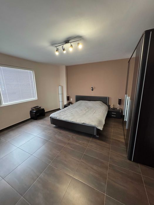 Продава се Къща в с. Драговищица, Област София-област - 383 кв.м за 940 €/кв.м - Снимка #18
