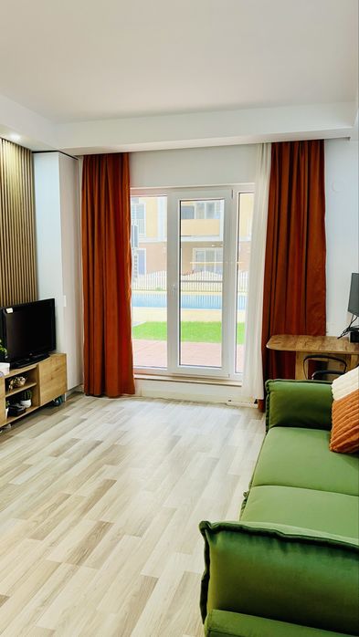 Cosmopolis parter, 2 camere, studio de inchiriat