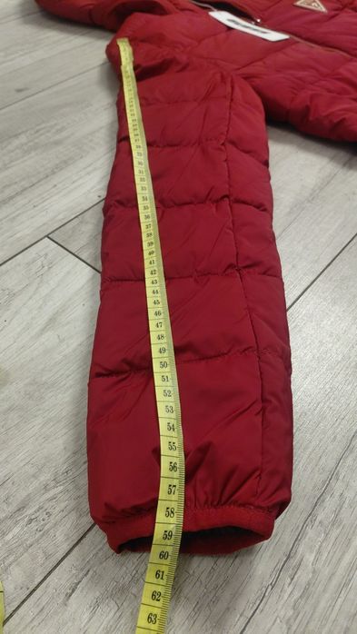 Grleaca lunga noua Guess marimea XS