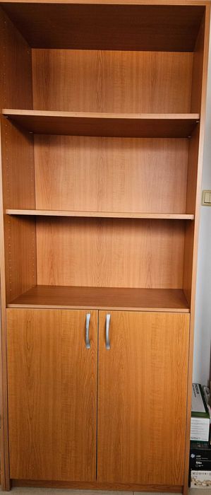 Офис шкаф с врати кафяв, кафяво ъглово бюро, малко бюро, секция