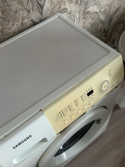 Продам стиральную машину