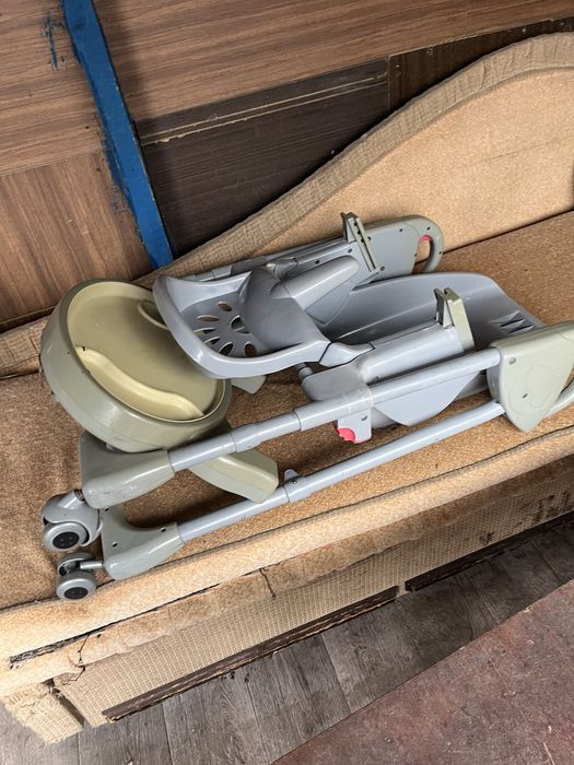 Продам стул для кормления ребенка