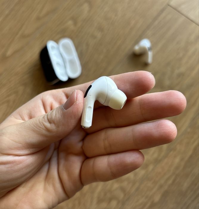 Наушники Apple Air Pods Pro (1st generation)