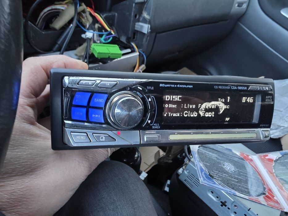 Продавам Alpine cda-9855r