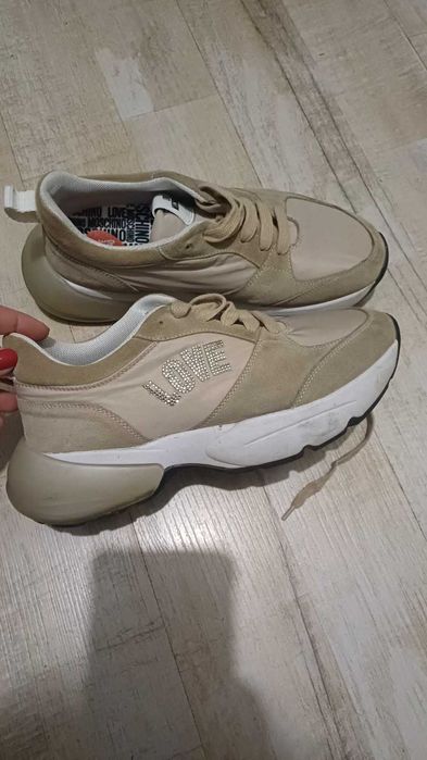 Обувки Love moschino