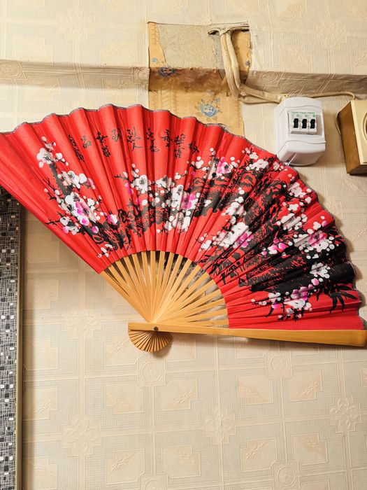 Веер интерьерный