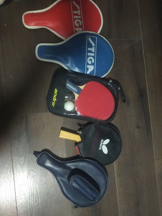 Vând palete de ping-pong