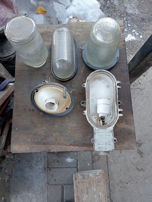 Уличные фонари..