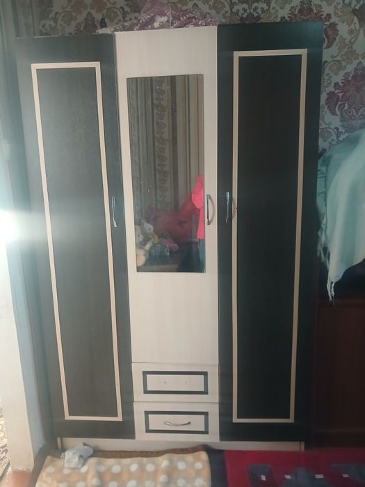 Продам шифоньер в хор.сос