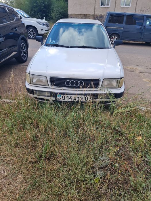 Срочно Продам машину Ауди б4 80