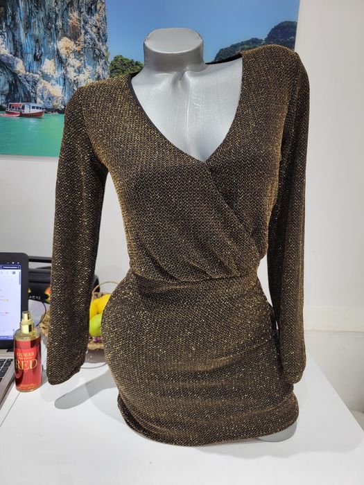 Rochie Mango noua cu eticheta mar.S, eleganta, fir auriu