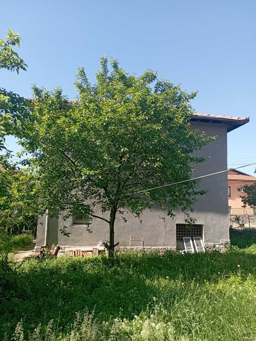 Продава се Къща в Луковит - 120 кв.м за 500 €/кв.м - Снимка #2