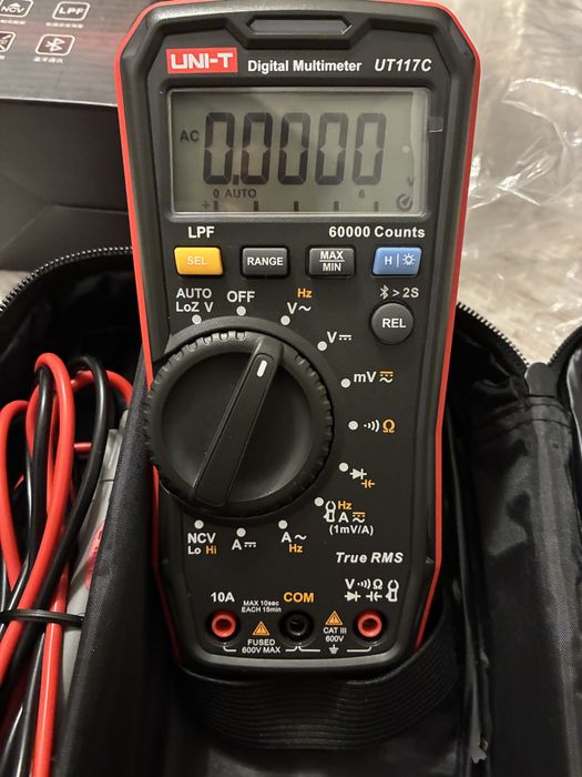 Multimetru Uni-t UT117C