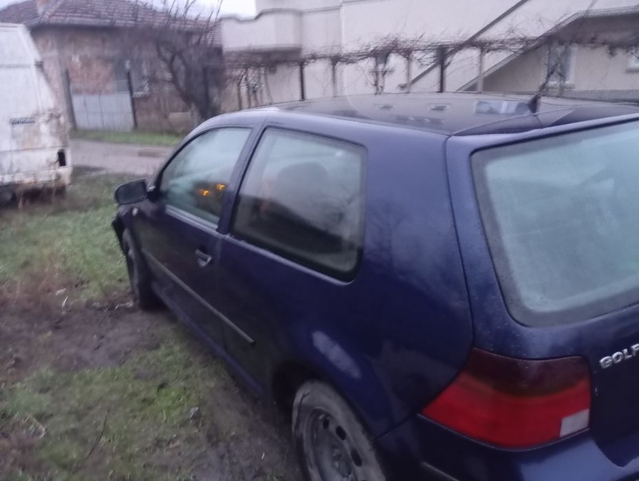 Продавам Голф 4 1.9 90 На Части