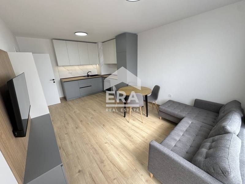 Двустаен обзаведен апартамент с южно изложение и паркомясто за продажб