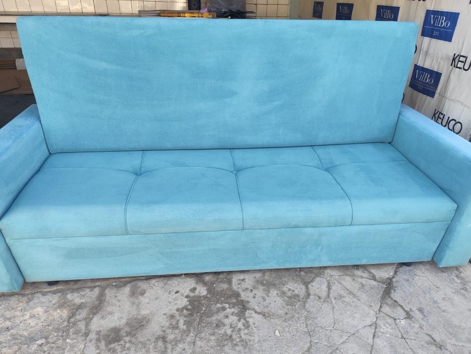 продам диван в хорошем состоянии.