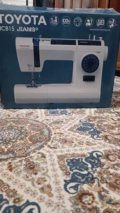 Продам швейную машинку