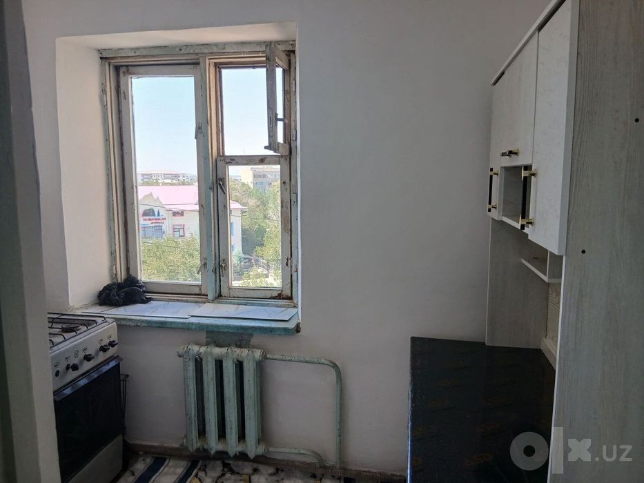 Navoiy shahrida 1 xona uyimiz sotiladi arzon narhda Detskiy bolnitsa