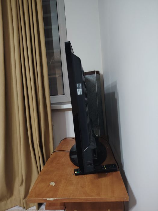 Телевизор samsung