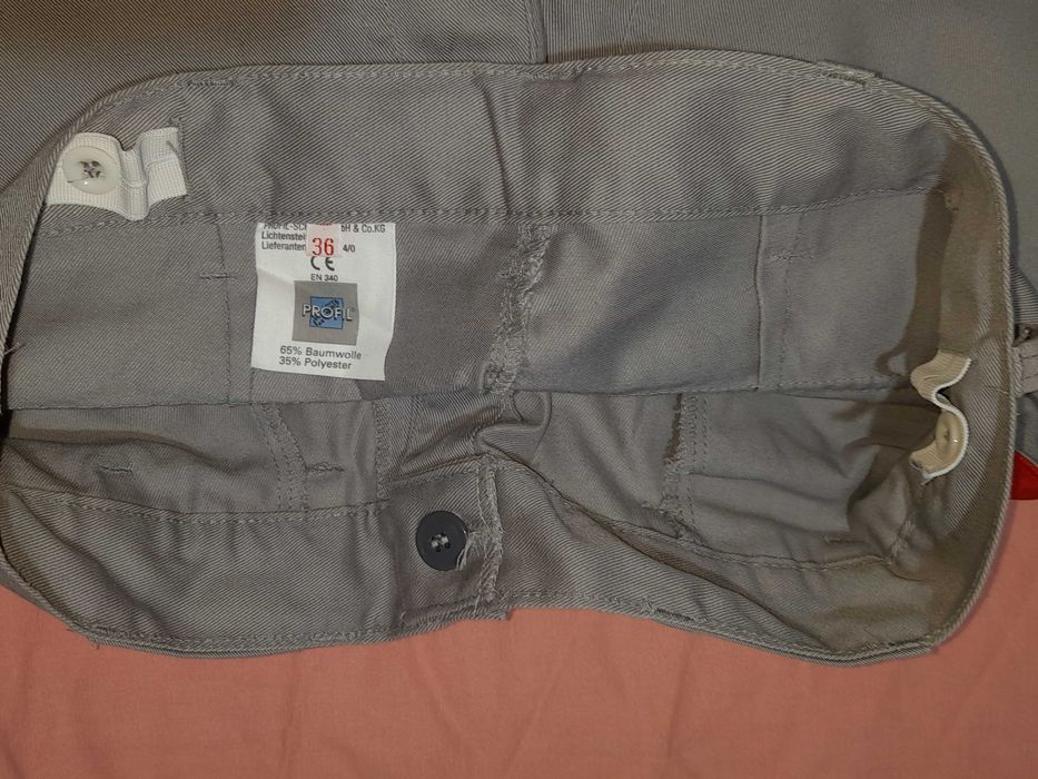 Pantaloni AUDI  marimea 36 dar si  38,40