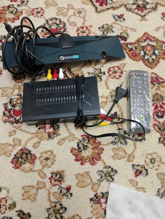 Приставка для тв Отау и антенна Отау, пульт управления