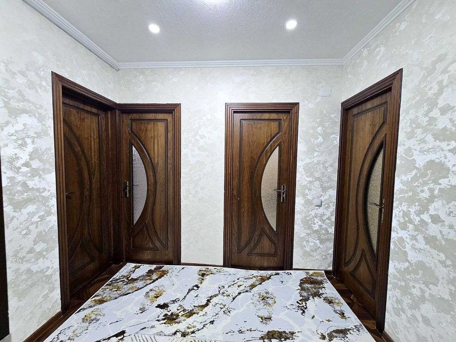 2 комнатная квартира на 1 этаже 77 серия мархабо