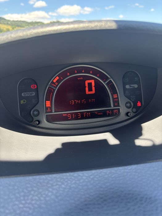 Vand renault modus cu sclipici