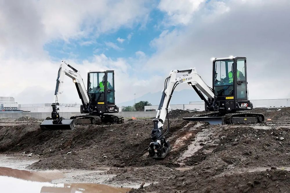 Мини-экскаватор Алматы Услуги трактор