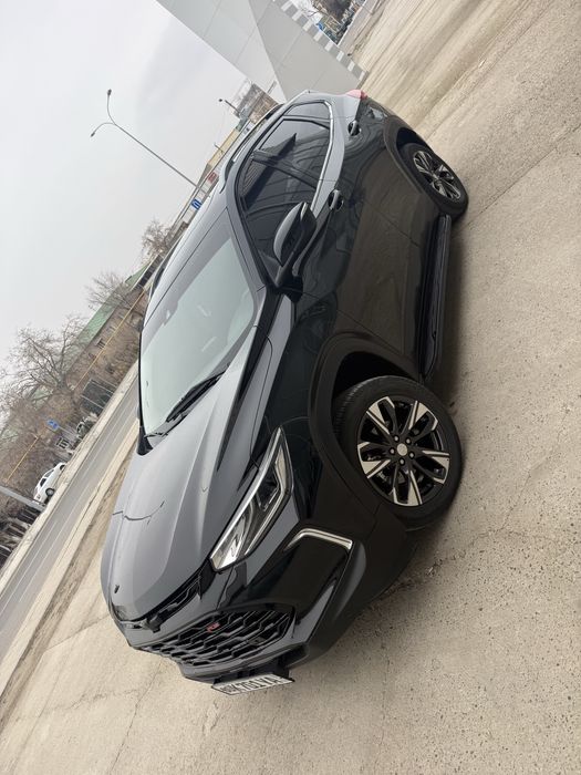 Tracker 2024 premier +