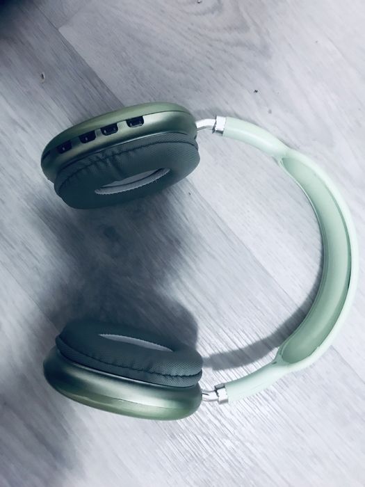 Колонка , наушник 2 шт